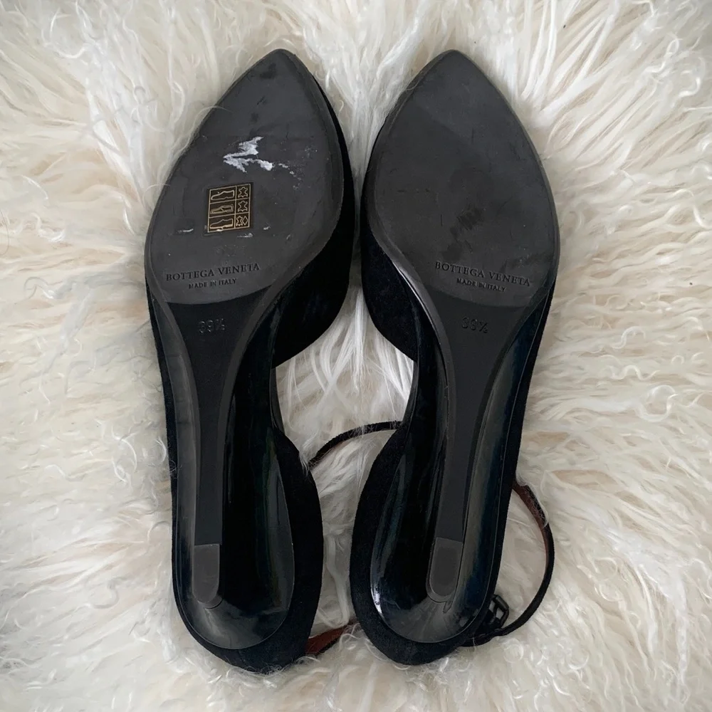 Bottega Veneta Black Suede Ankle-Strap Low Heels – EU 39.5 (9) – New Without Box